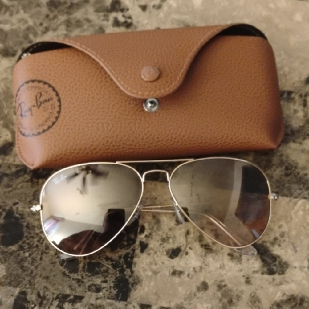 Ray-Ban Silver Aviator Sunglasses with Brown Case